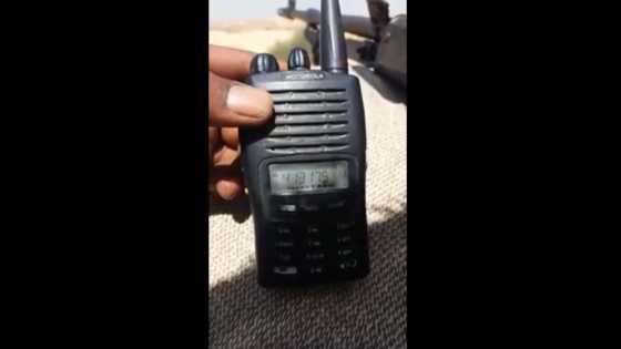 اتحاد قبائل سيناء يضبط جهاز ارسال لاسلكي لعناصر داعش ويرصد تحركاتهم