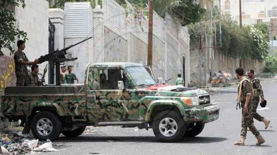 الجيش يصد هجوما حوثيا قرب مطار تعز.. ومقتل 8 انقلابيين